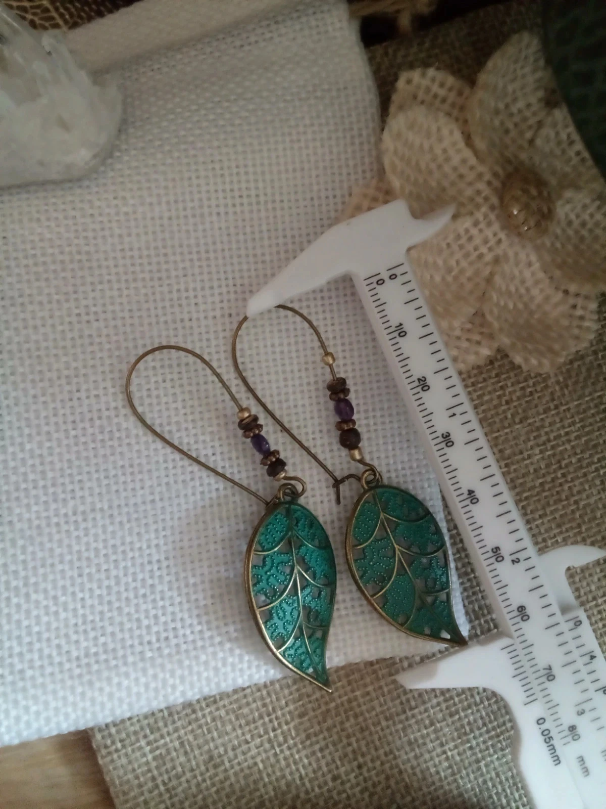 Boucles d'oreilles feuilles bohèmes avec pierres améthyste – photo 2